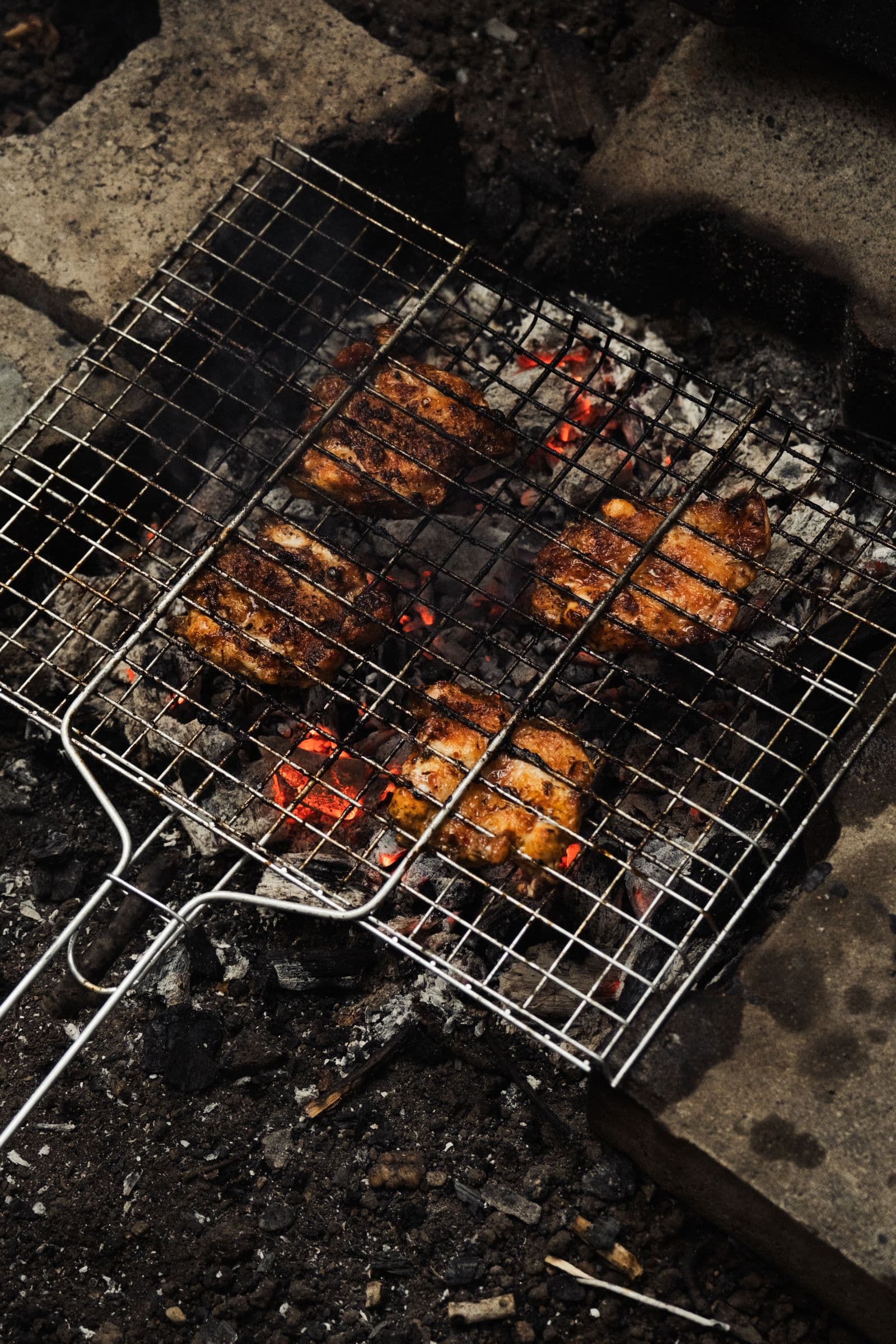 Poulet braisé cuit à la broche chez O'Poulet Braisé